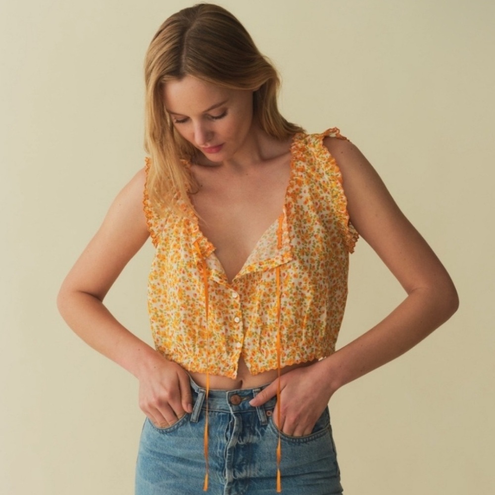 DOEN TRAVELER TOP IN CLEMENTINE DAISY FIELDS